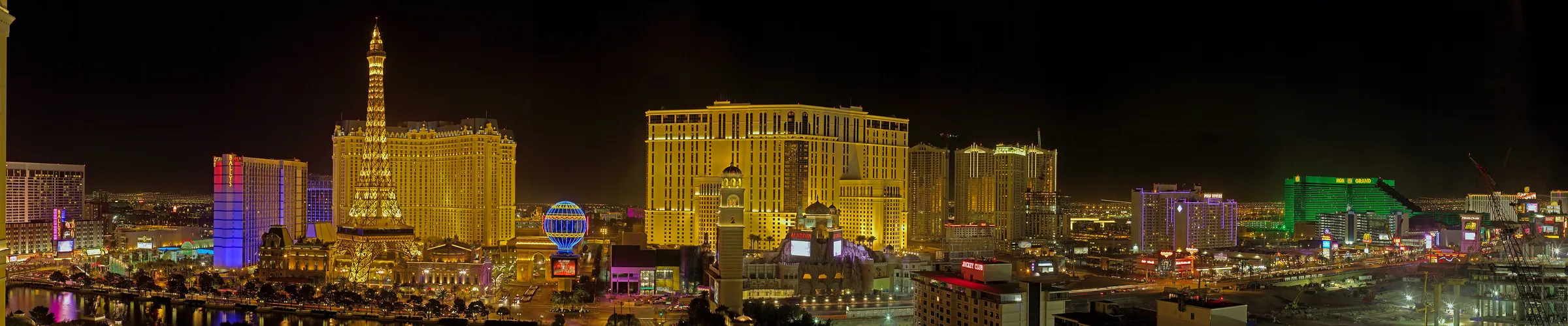 Panoramic night view of the Las Vegas Strip