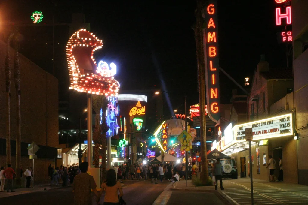Downtown Las Vegas on foot: neon, museums, and 18b