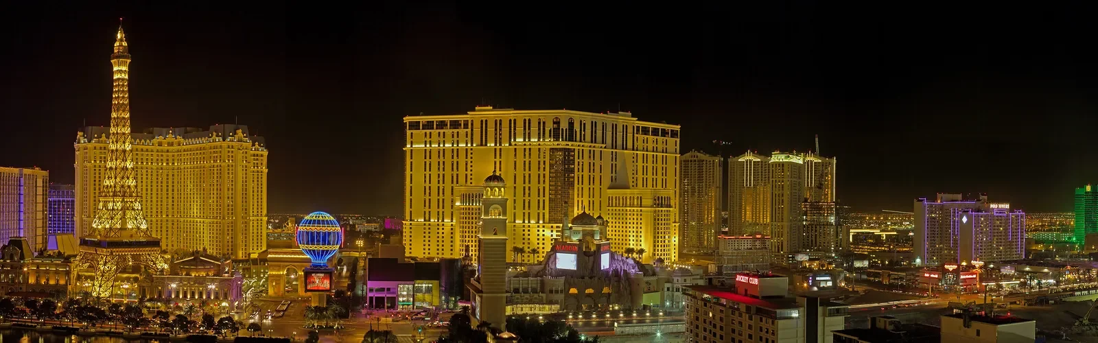 Panoramic night view of the Las Vegas Strip